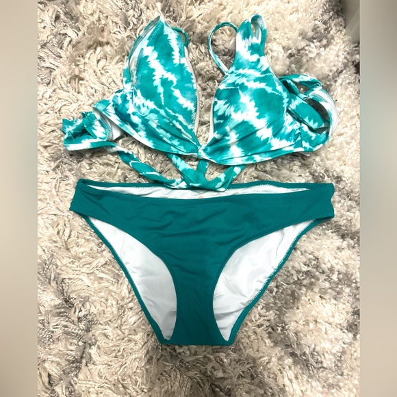 Shade & shore tie dye 2 piece bikini - Picture 8 of 8